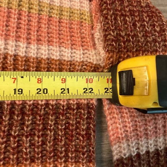 SO Juniors' Autumnal Crewneck Sweater Size Small - Picture 9 of 10